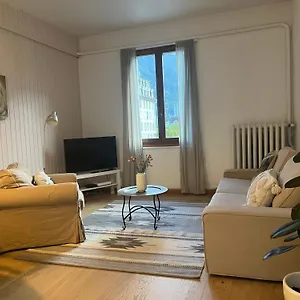 practical-scandi-design-apt-in-town-centre.hotels-rhonealpes.com/